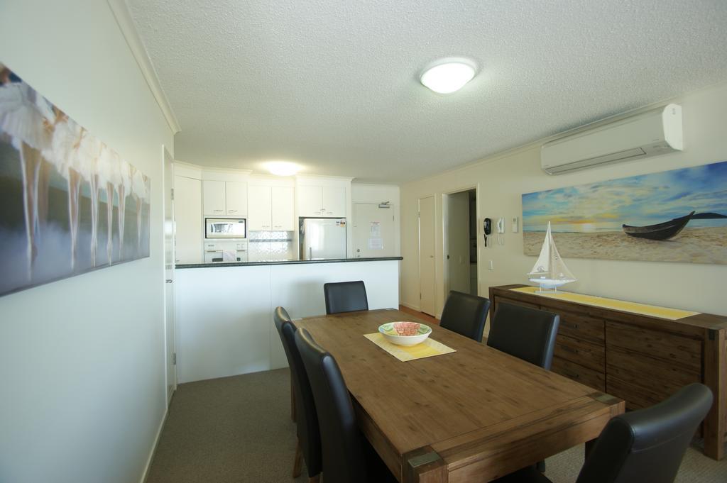 The Esplanade Riverview Holiday Apartments 마루치도르 외부 사진