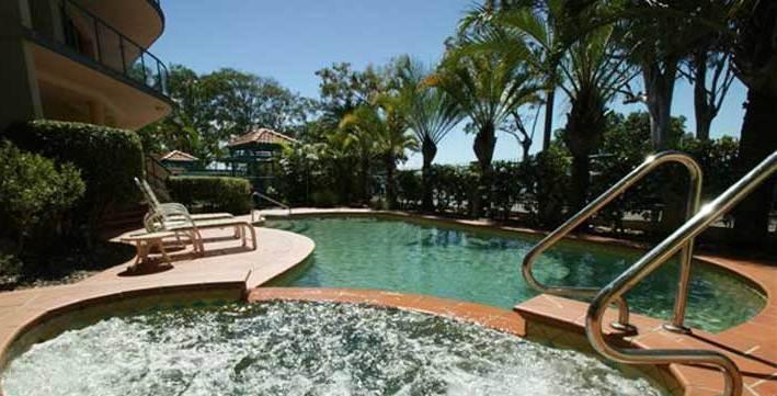 The Esplanade Riverview Holiday Apartments 마루치도르 외부 사진